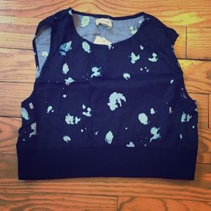 Black & white crop top